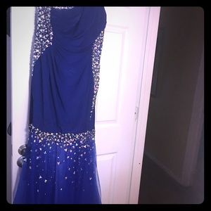 Beautiful form fitting gown